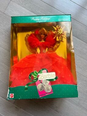 1990 Happy Holidays Barbie Doll